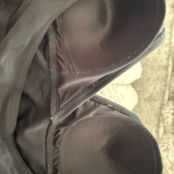 Motherhood Maternity Beach Bump™ Smocked Waist One-Piece Swimsuit Size Medium - Picture 6 of 7